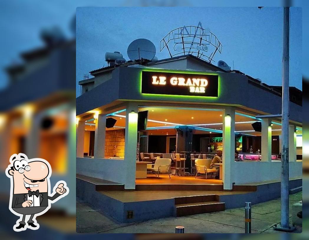 Le Grand Wheatsheaf Bar