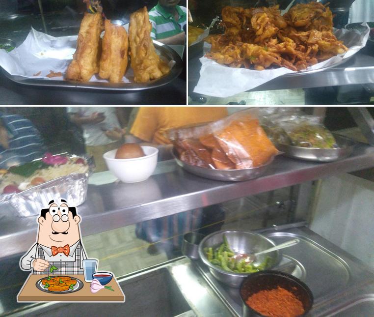 Chicken wings at Aaswad Food Hub