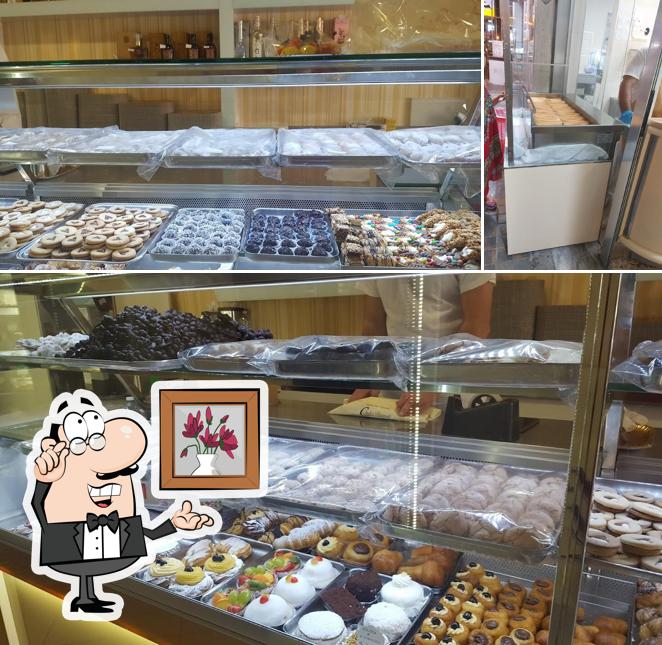 Gli interni di Dolci Ricordi-pasticceria gelateria grafferia