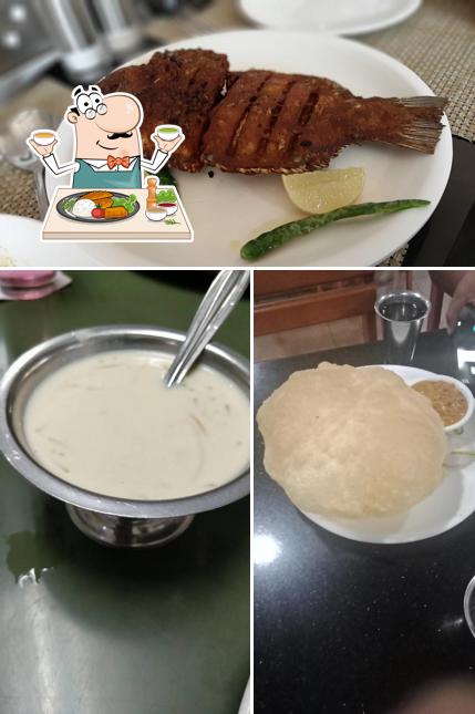 Food at Maruthi Hotel
