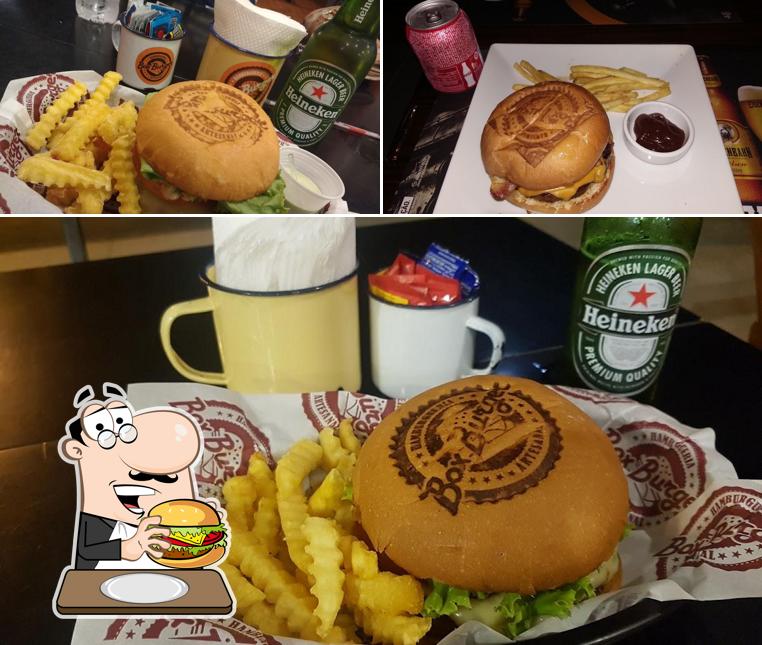 Delicie-se com um hambúrguer no Box Burger
