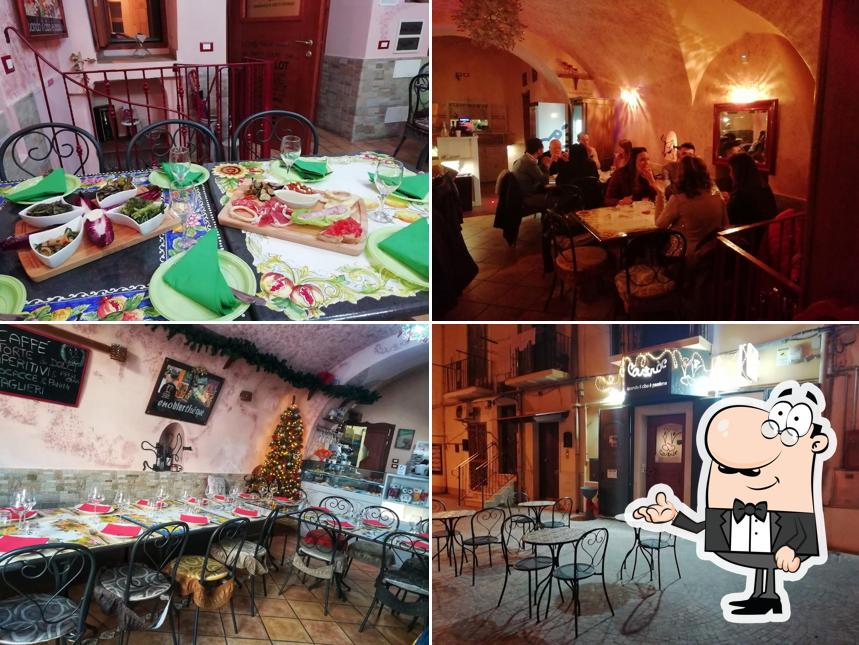 Siediti a un tavolo di Castròc