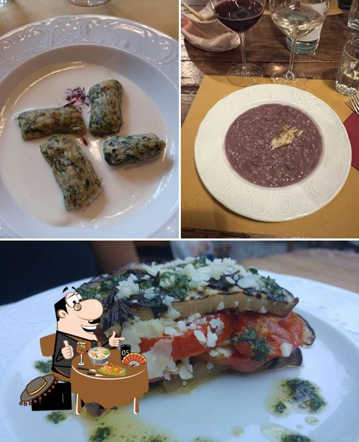 Cibo al Ristorante Enoteca 325
