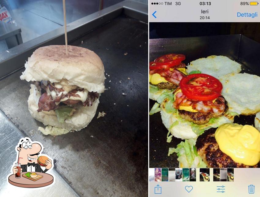 Prova un hamburger a Dog Out