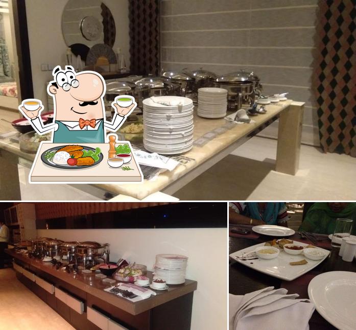 The image of food and dining table at Glaxzy