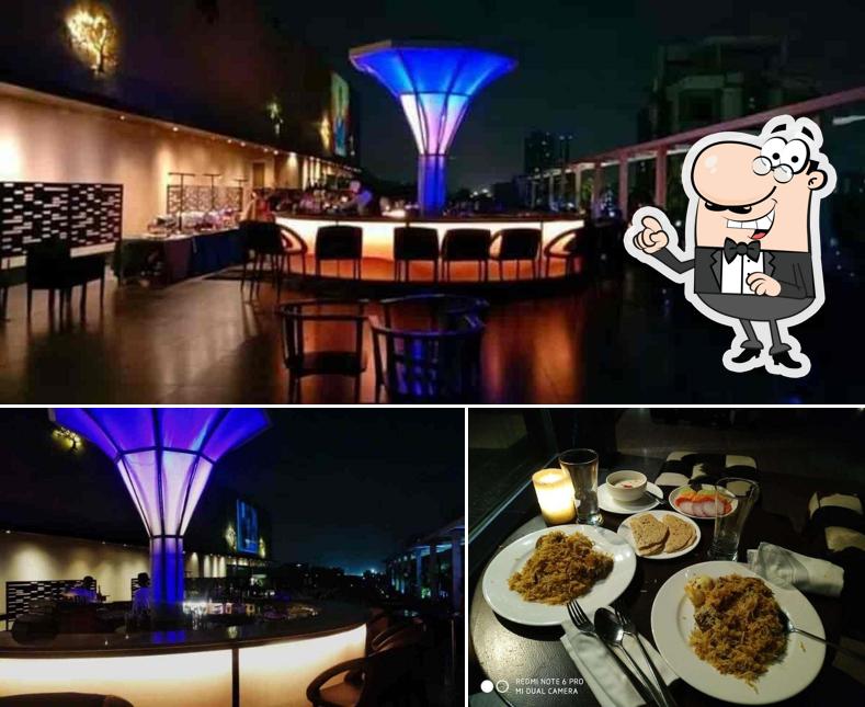 Check out how Smoke Shack Radisson Kolkata looks inside