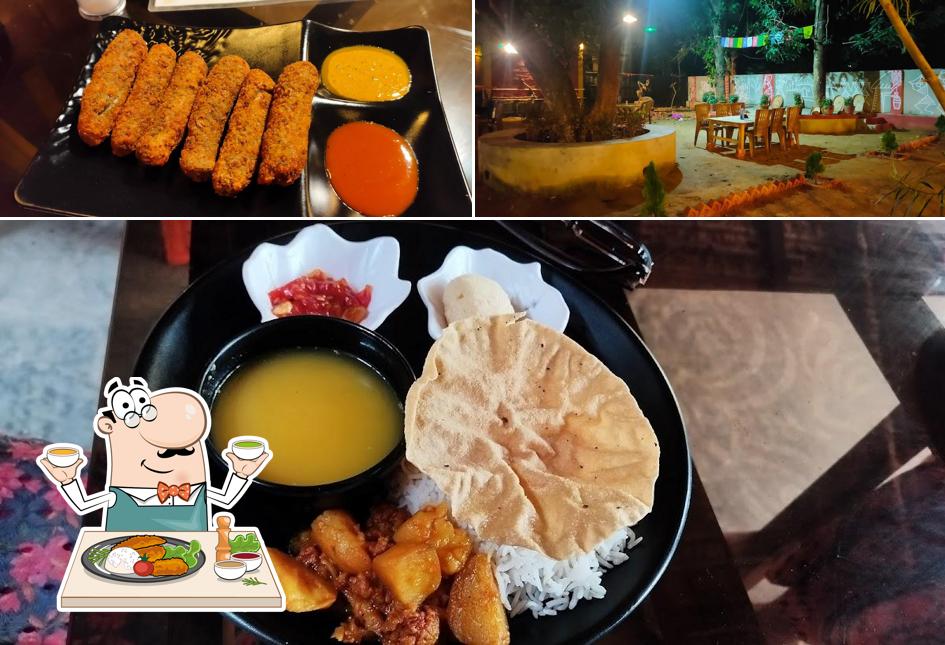 Among different things one can find food and interior at Bangabala-The Cafe & Eating House