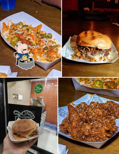 Nachos, pulled pork sandwich and chicken wings at The High Joint - T.Nagar