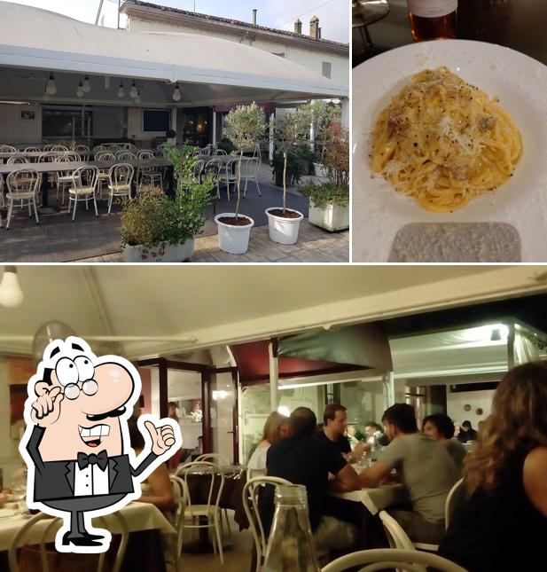 Siediti a un tavolo di Ristorante Pizzeria alla Fontana
