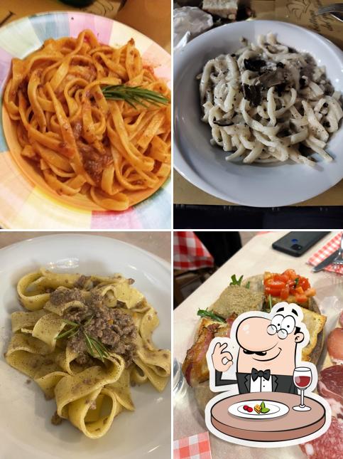 Platti al La Bottega Del Giullare