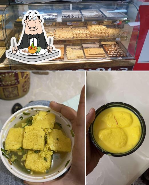 Food at KARTAR SWEETS AND RESTAURANT