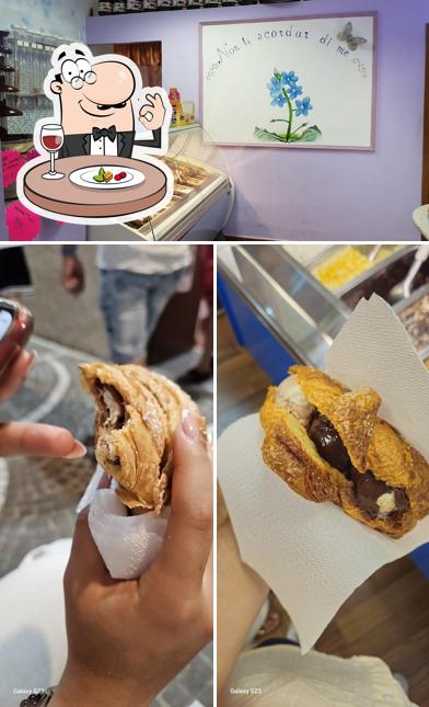 La cibo e interni del ristorante