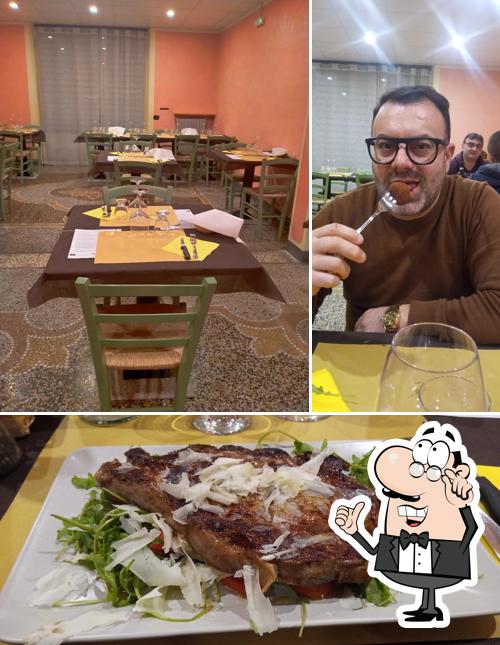 La immagine della interni e cibo di Al QuintoQuarto