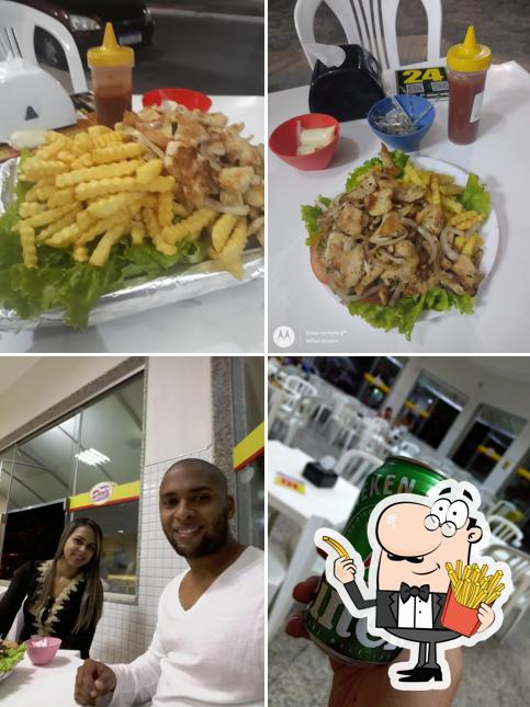 Experimente batatas fritas no Denis Lanches