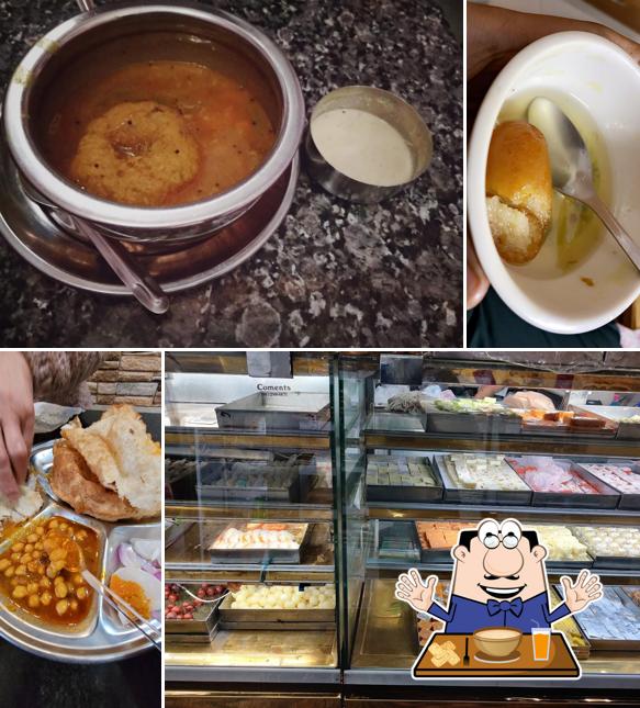 Clam chowder at New Jalandhar Sweets