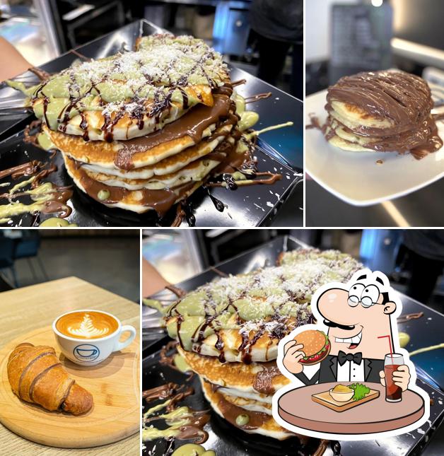 Ordina un hamburger a Costa Caffè