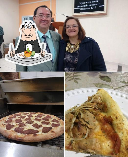 A Forneiro Pizzaria Terra Preta se destaca pelo comida e interior