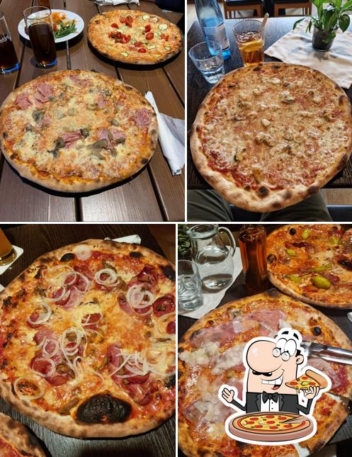 Prova una pizza a Gasthof Pizzeria Tanner Des Reiterer Karl
