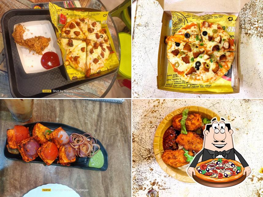 Order pizza at NFC KALNA (Number One Fried Chicken)
