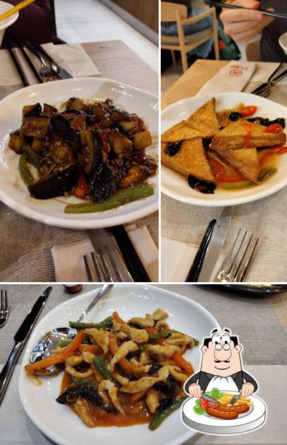 Cibo al Ristorante Asiatico Tang