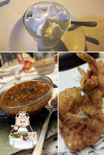 Zuppa calda e acida al Ristorante Cinese Pechino