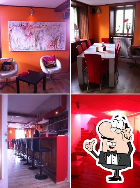 Gli interni di Jackson Bar