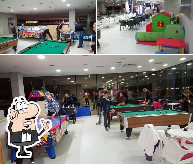 Siediti a un tavolo di Max Sport Bar