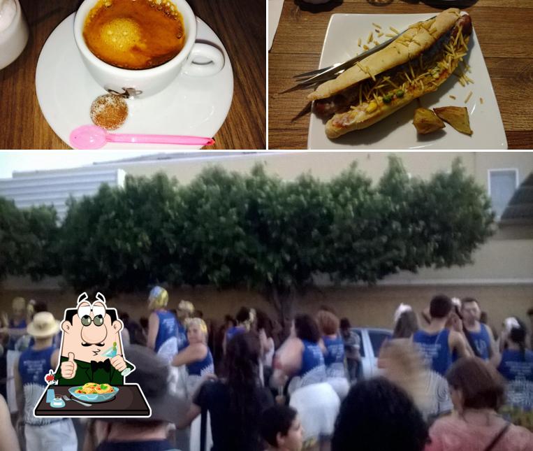 Platos en Cafe de Bule