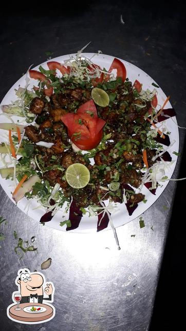 Food at Jari Mari Bar And Restaurant