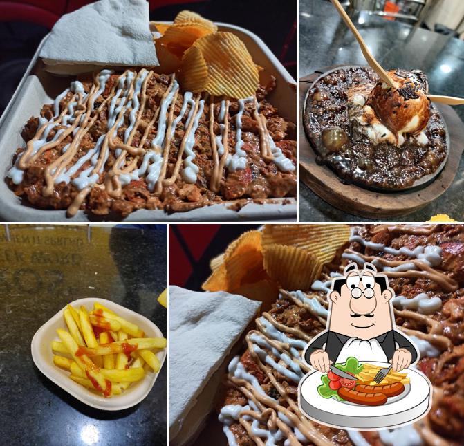 Meals at Le Shawarma Kings