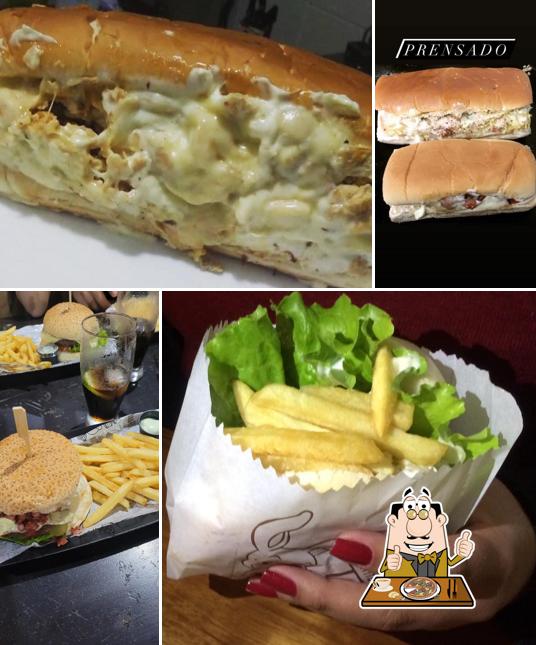 Experimente pizza no Marcão Lanches e Açaí