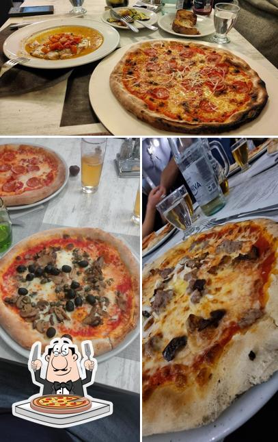 Prenditi una pizza a Ristorante Pizzeria Smeraldo
