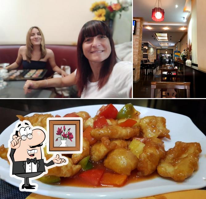 Ristorante New Chinatown si caratterizza per la interni e cibo