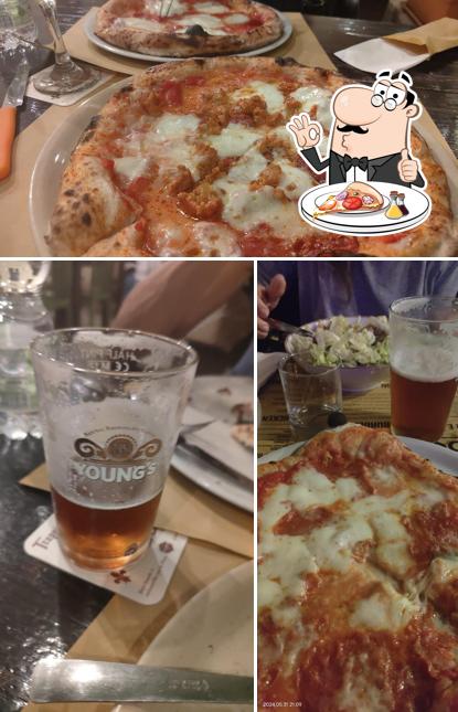 Prenditi una pizza a Donegal Public House