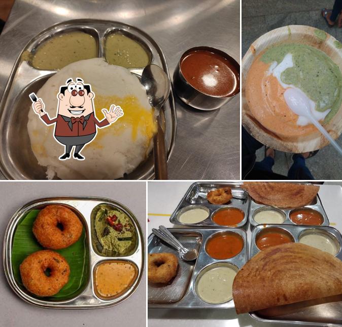 Meals at Brahmins' Thatte Idli