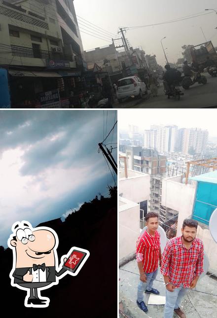 The exterior of Janta vaishno Dhabha