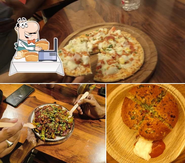 Garlic bread at The Dark Cafe