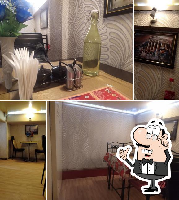 The interior of Xpress Kitchen Best Restaurant in Ajoynagar