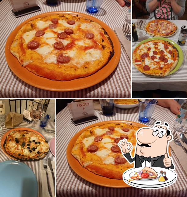 Ordina tra le svariate varianti di pizza