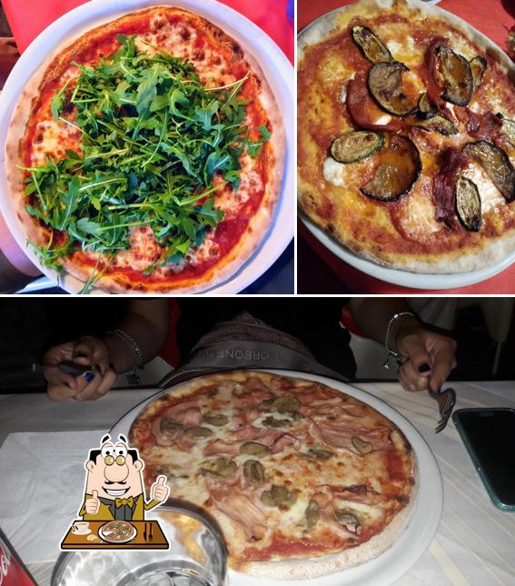 Ordina una pizza a Pizzeria Rolling Stone