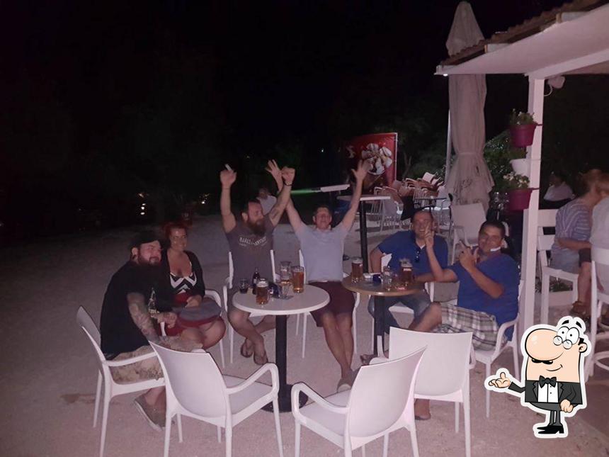 Gli interni di caffe bar All Stars