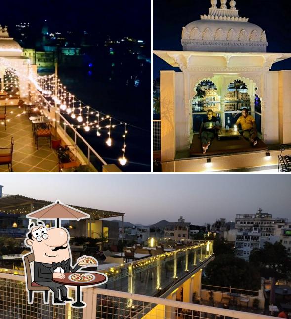 Check out how Daagla Restaurant (Lake Side Rooftop Restaurant Udaipur) looks outside
