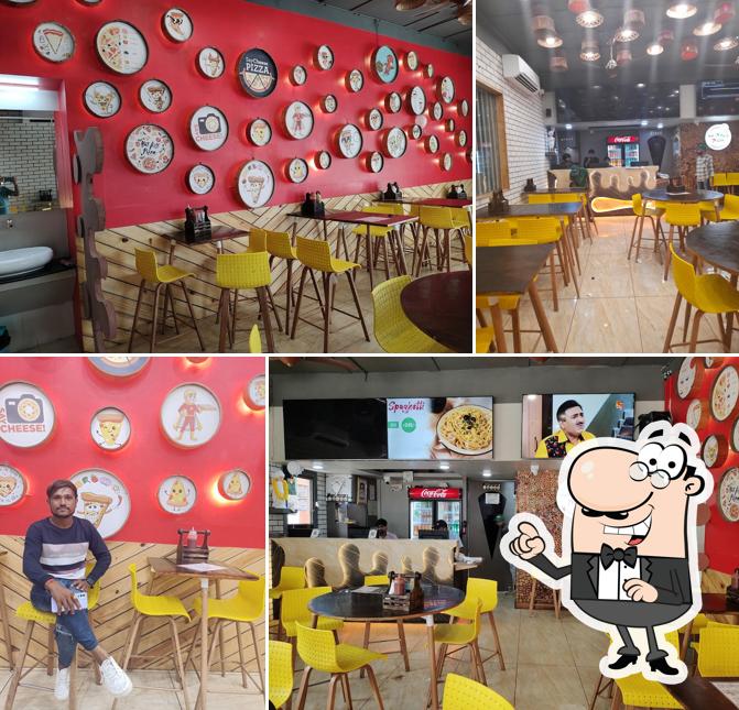La Pino'z Pizza Deesa