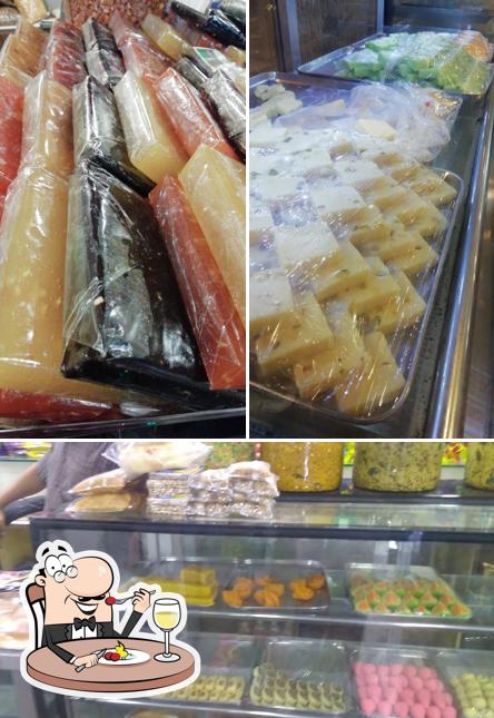 Food at Real Bakes&Snacks
