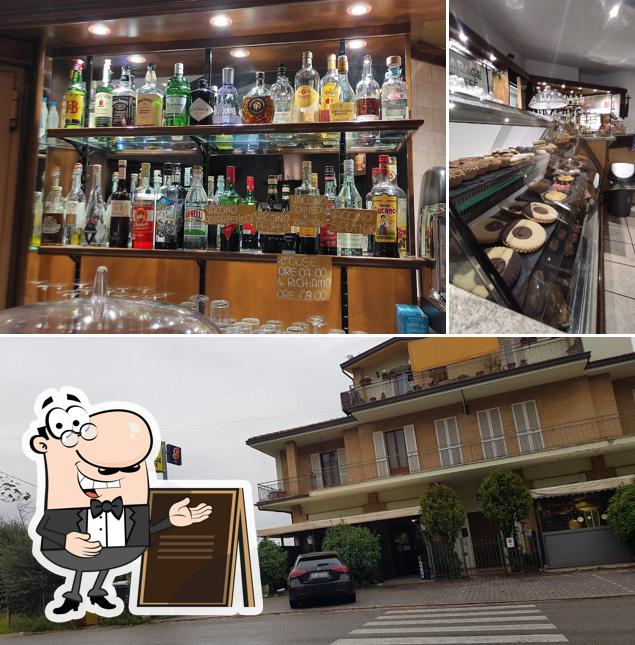 Gli esterni di Garage Caffè