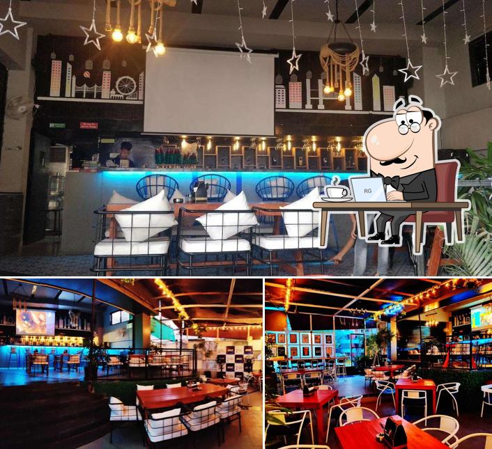 Check out how Blue Parrot looks inside