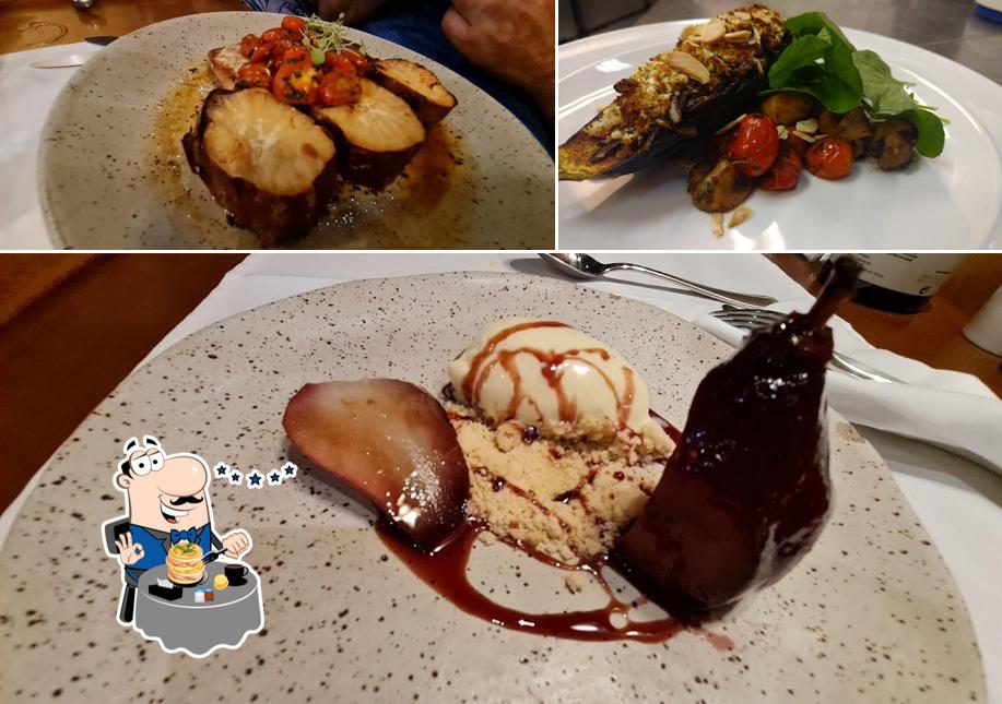Comida em Enoteca Decanter Santos