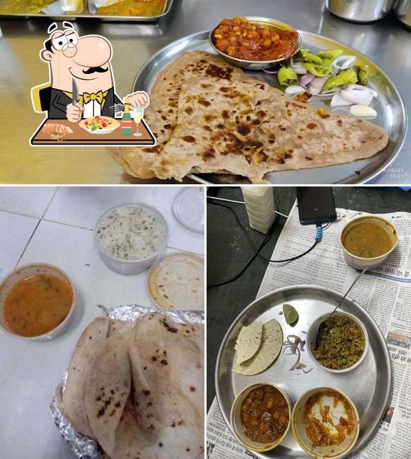 Food at Hari Om Chhole Puri