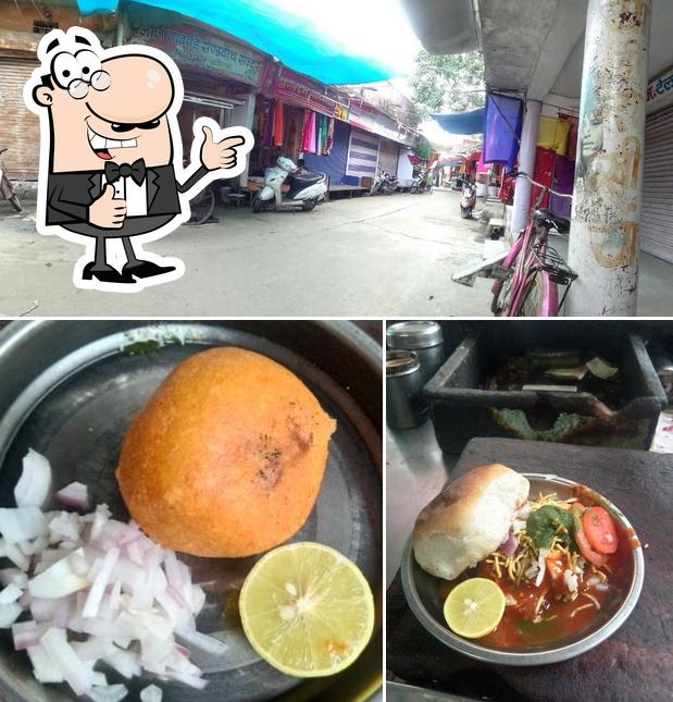 Manoj Sandwich Centre