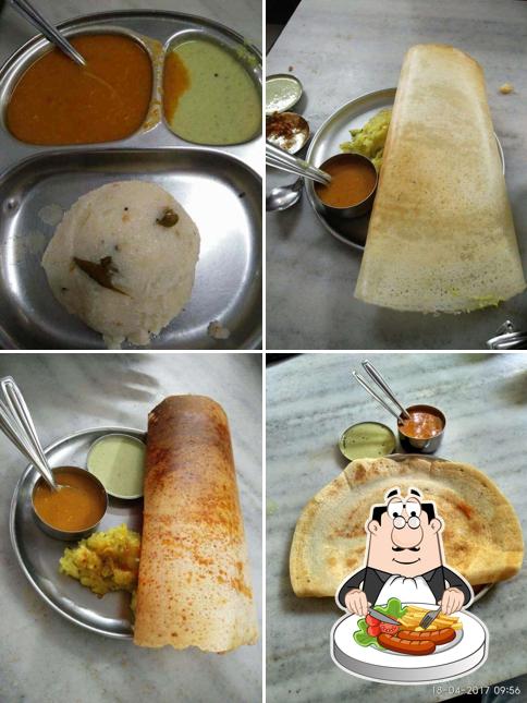 Food at Sharda Bhavan